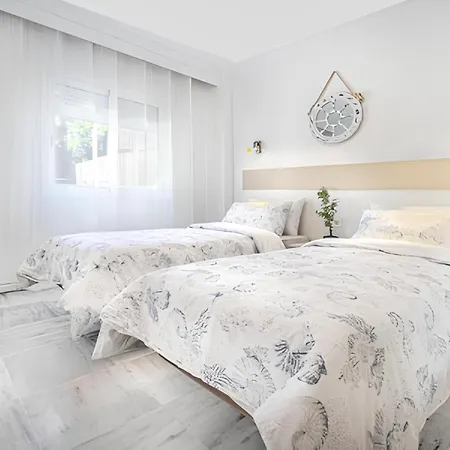 Apartment Charming With Terrace And Garden In *